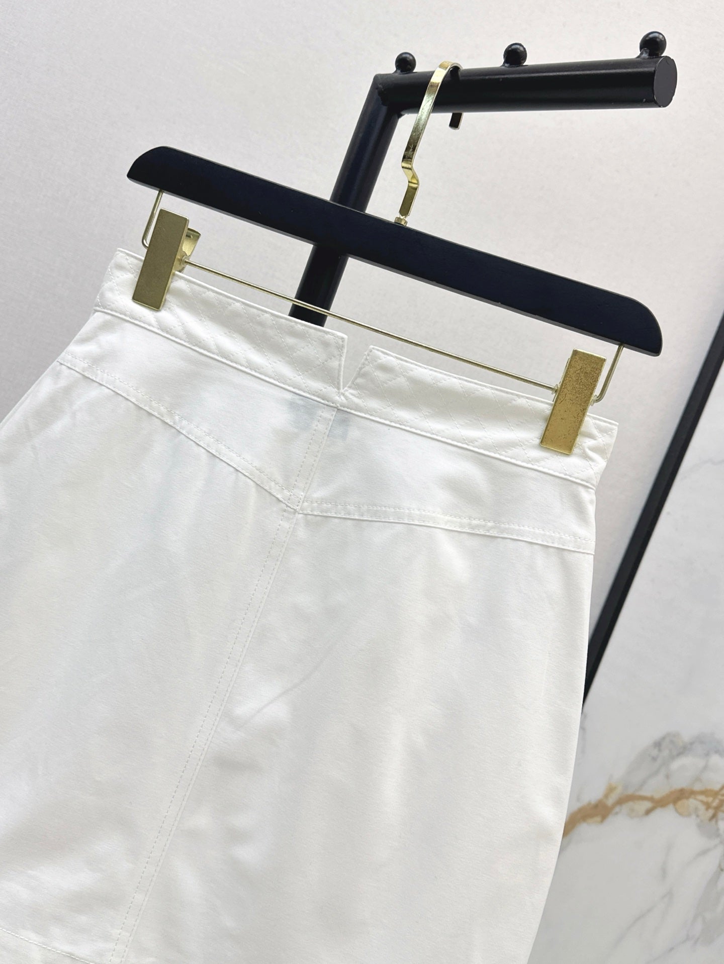 Herm* 25ss  pocket midi skirt