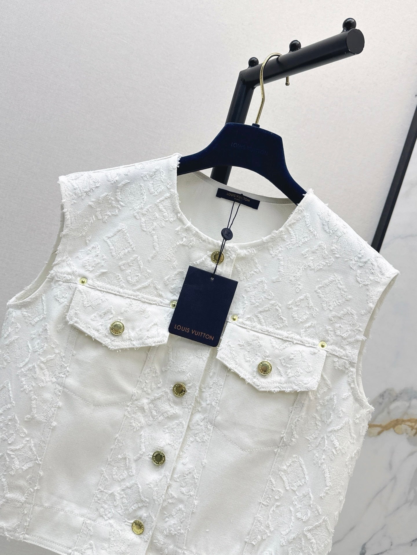 Loui* 25ss monogram jacquard denim vest