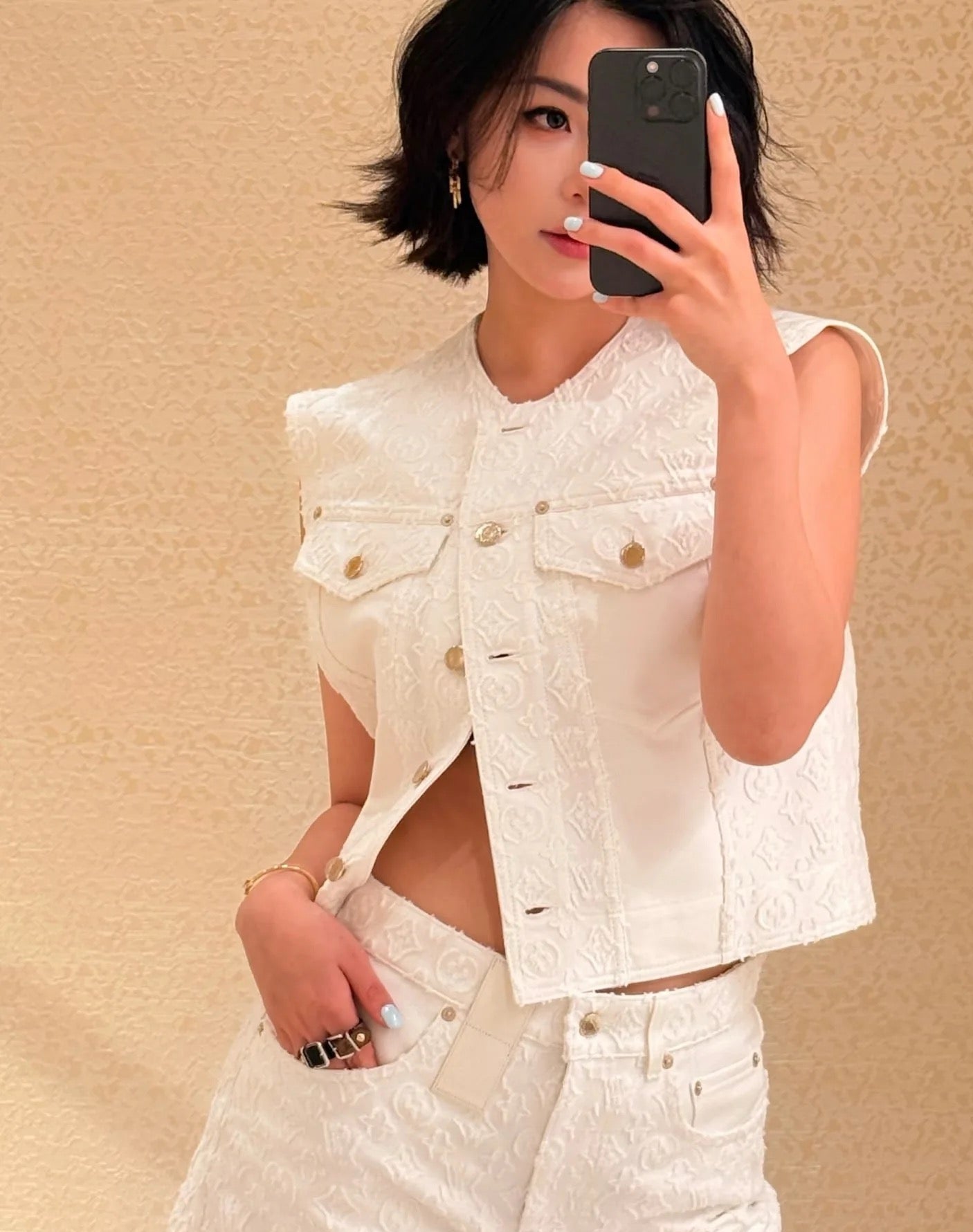 Loui* 25ss monogram jacquard denim vest