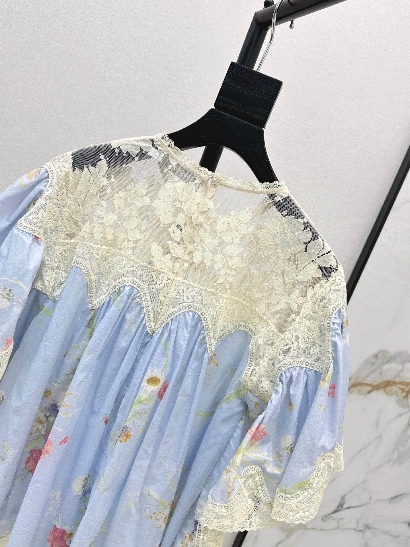 Zim* 25ss lace cape shirt