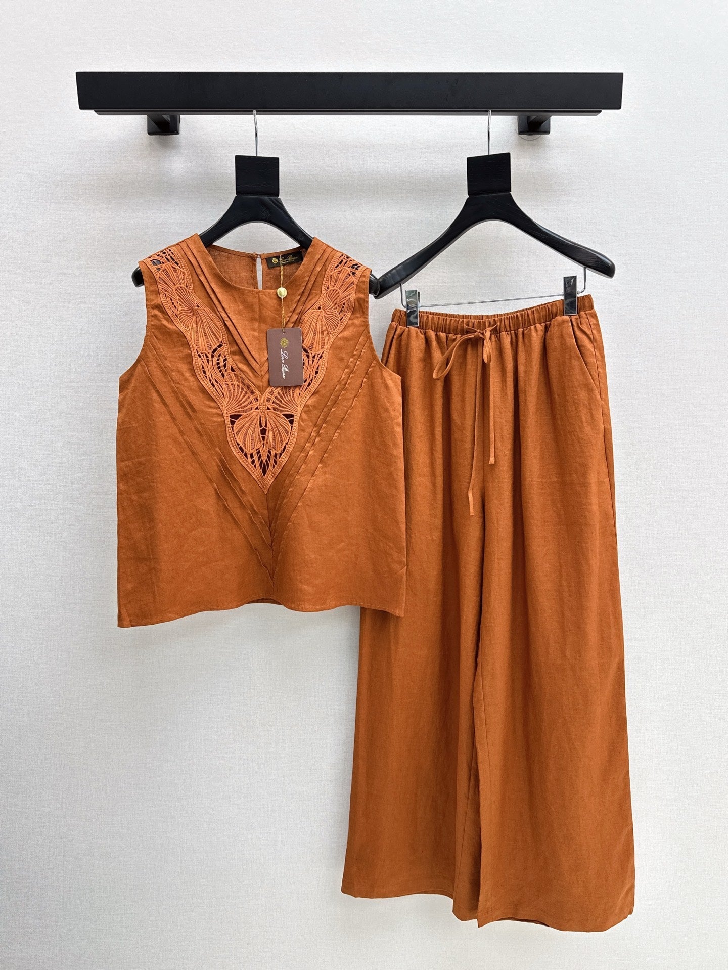 Lor*P 25ss embroidered linen suit