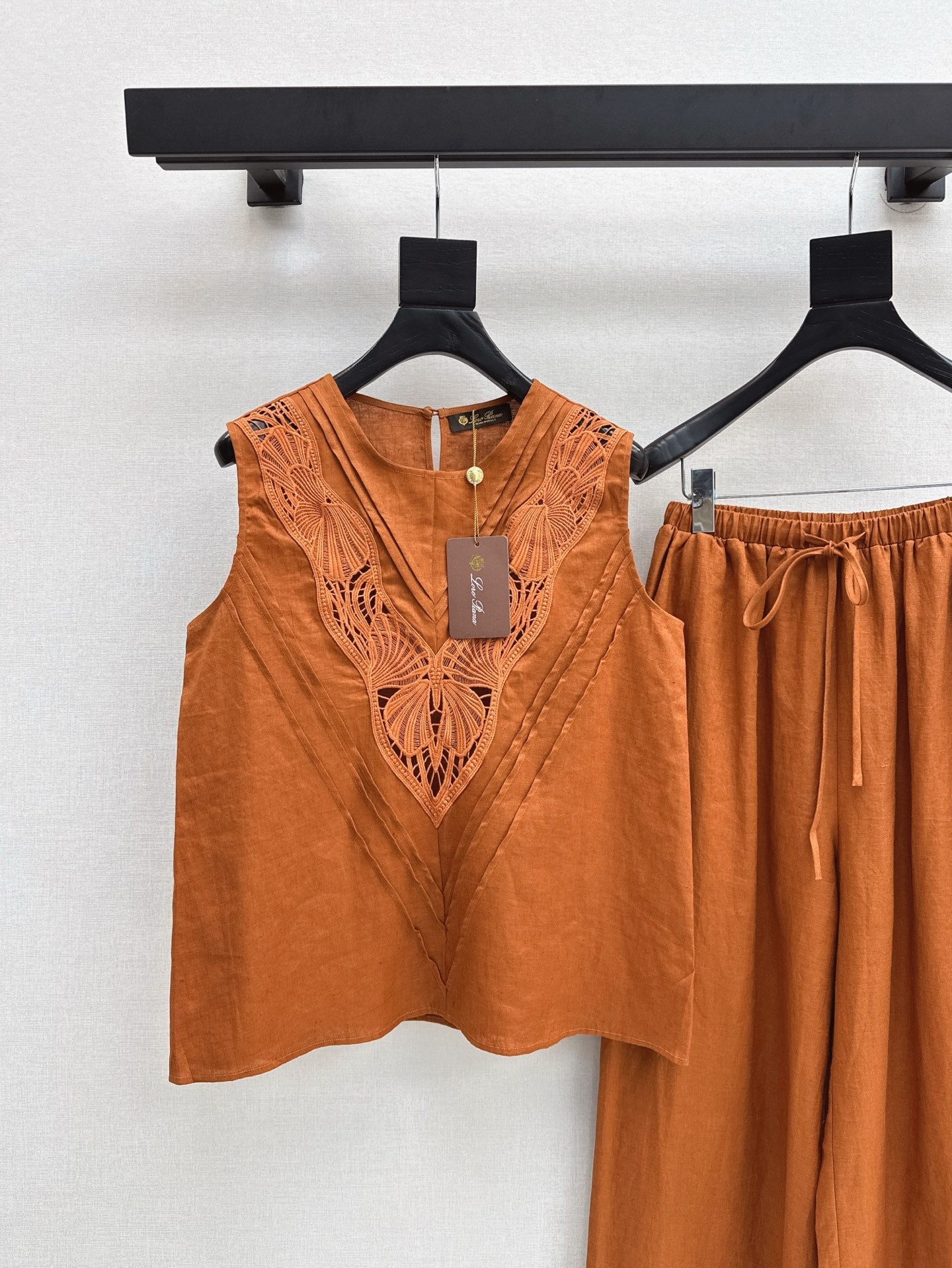 Lor*P 25ss embroidered linen suit