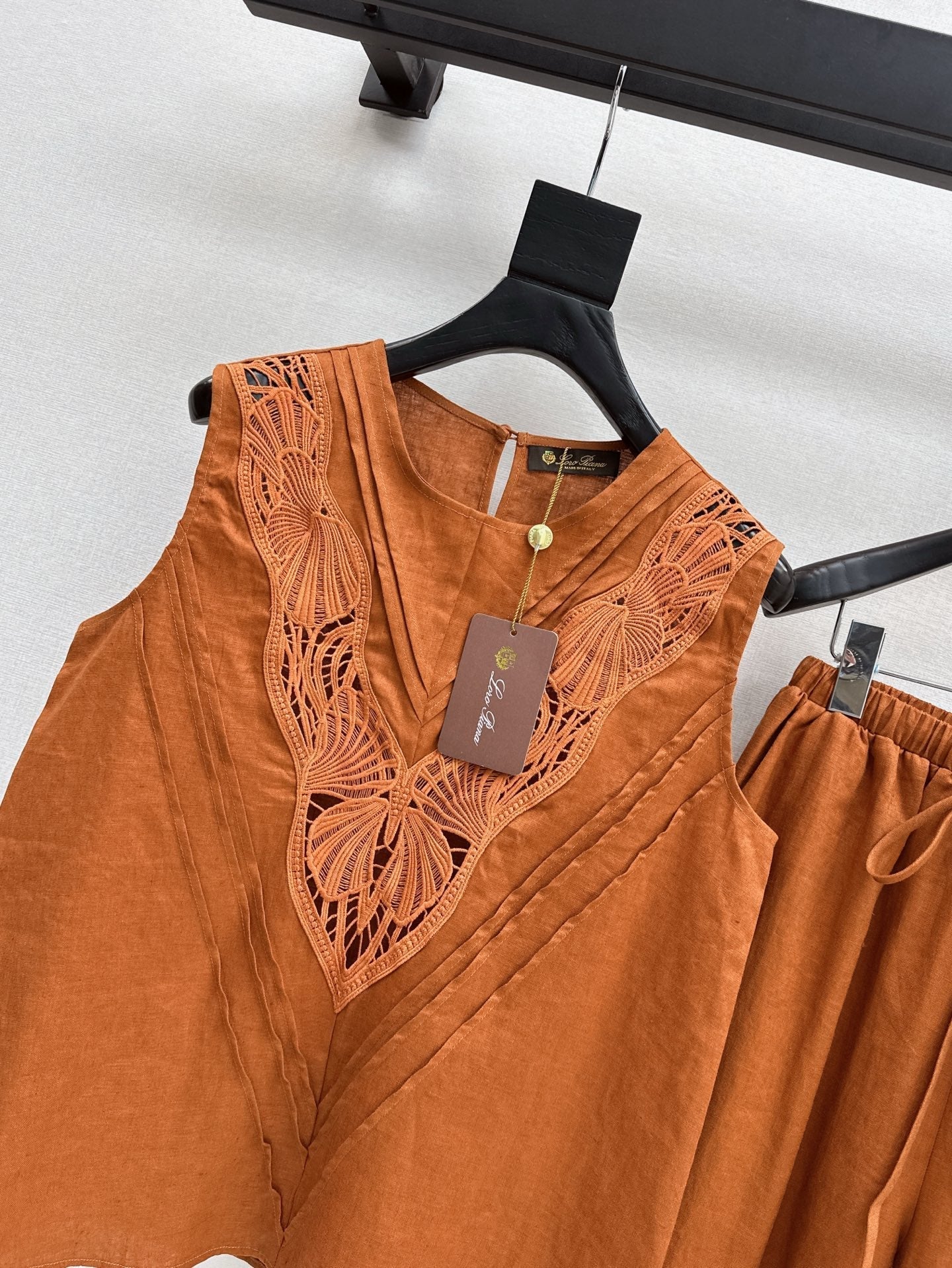 Lor*P 25ss embroidered linen suit