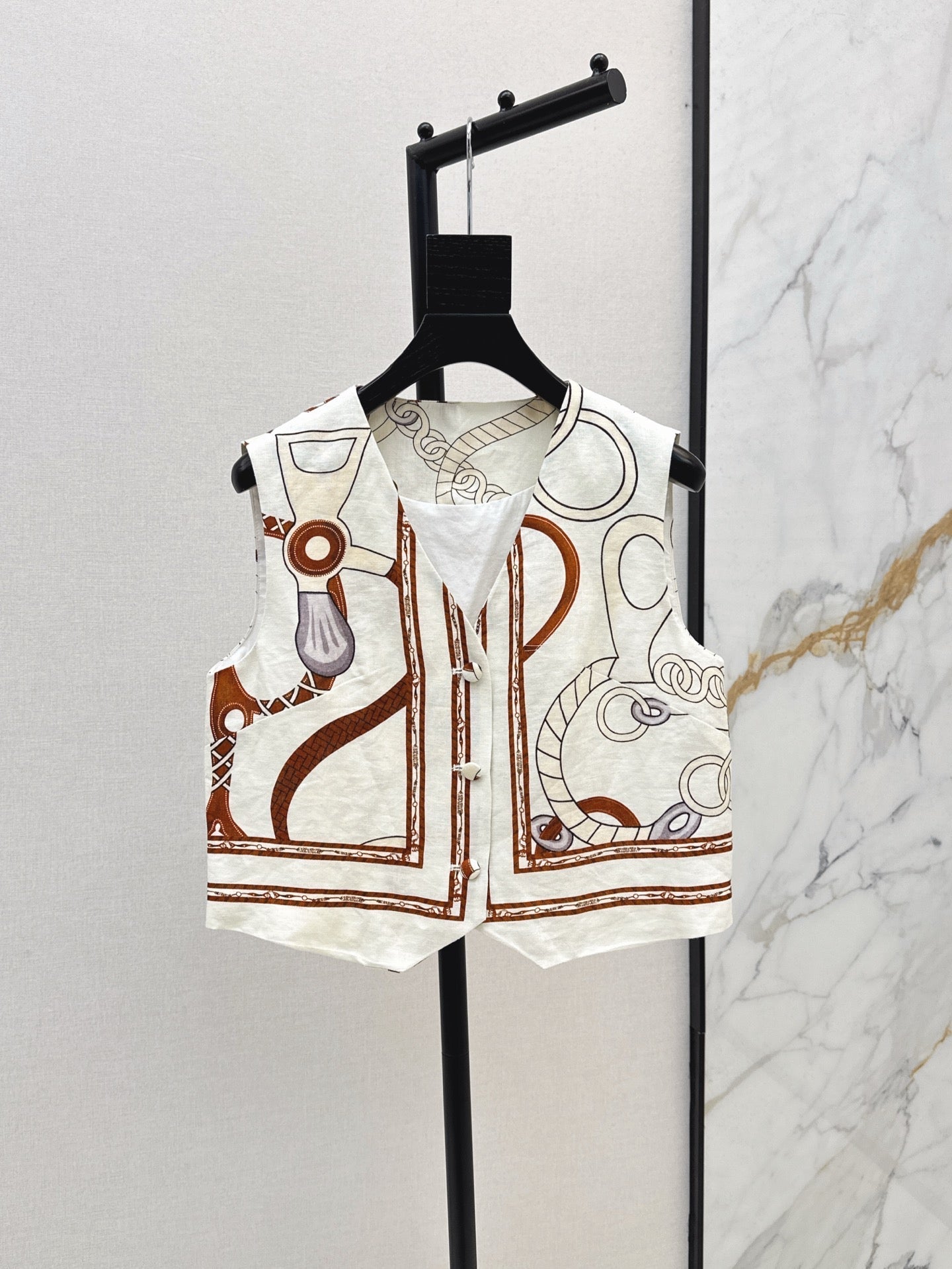 Herm* 25ss linen vest