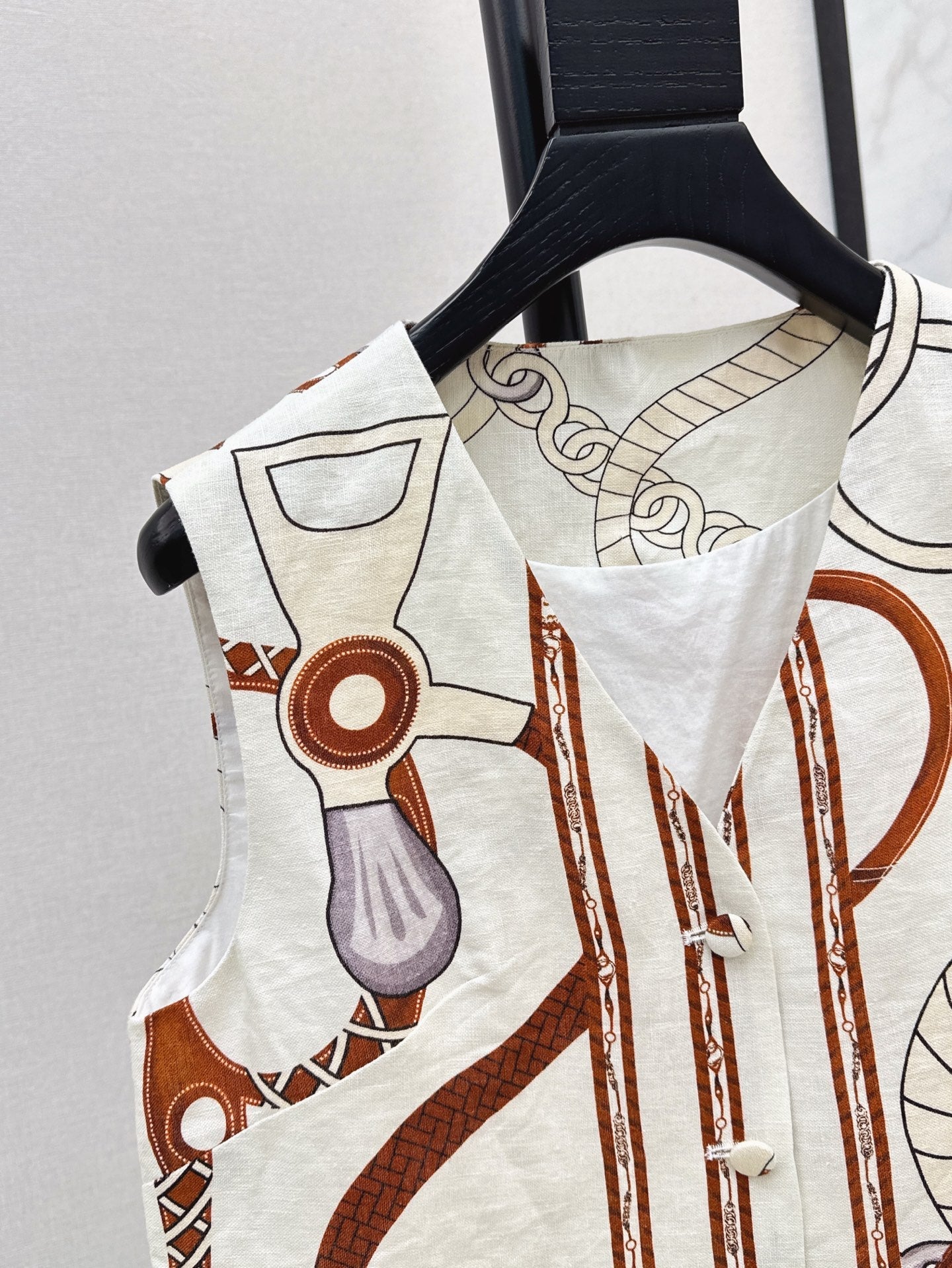 Herm* 25ss linen vest