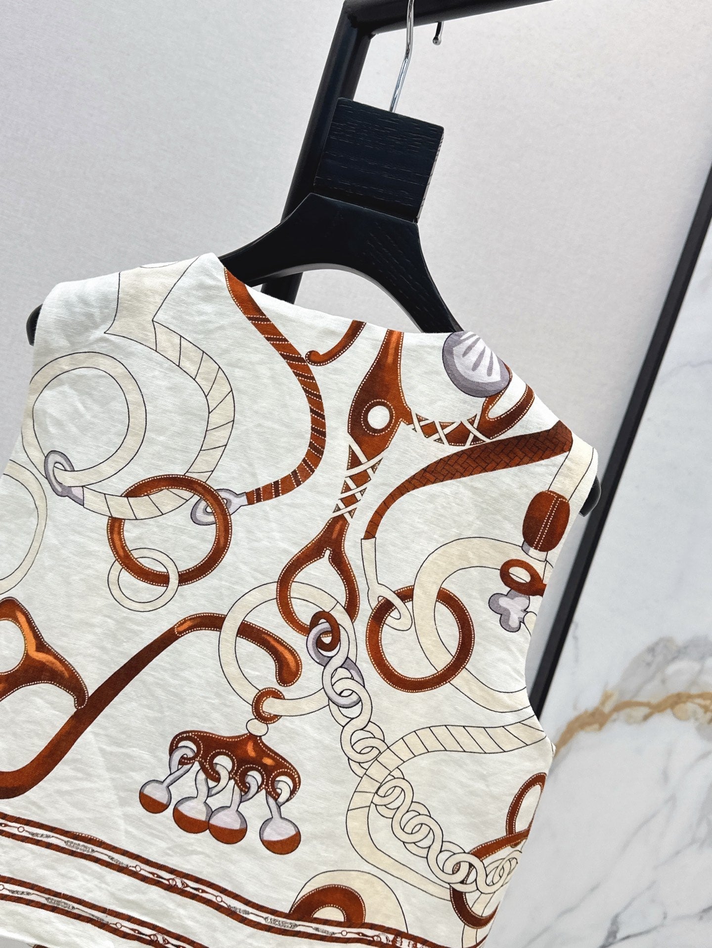 Herm* 25ss linen vest