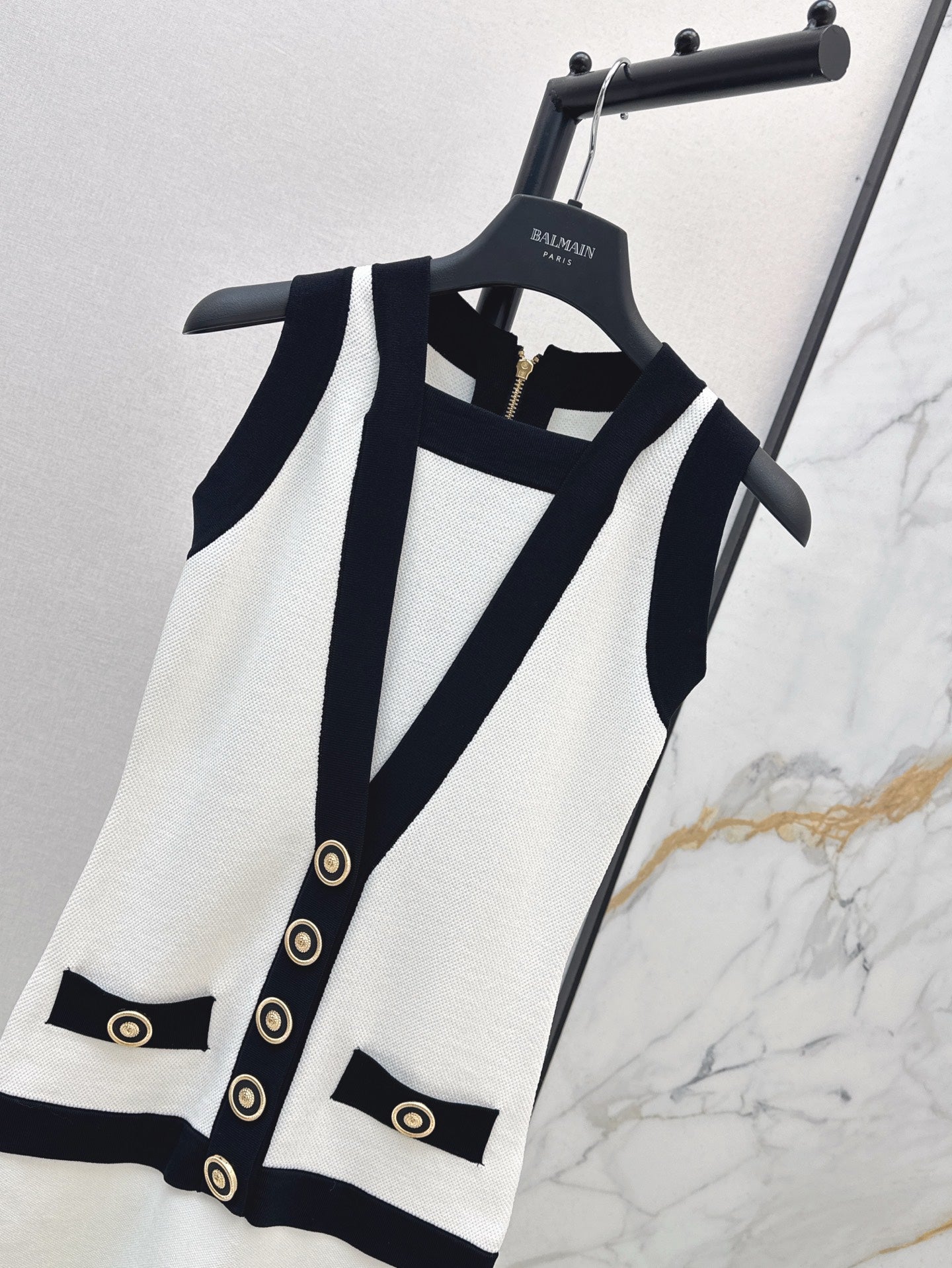 Balm* 25ss two-tone knit minidress