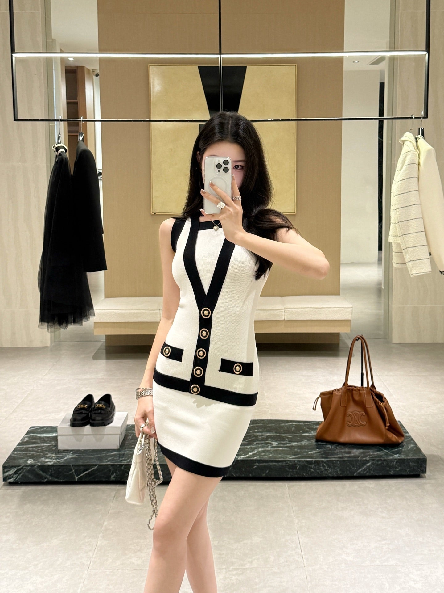 Balm* 25ss two-tone knit minidress
