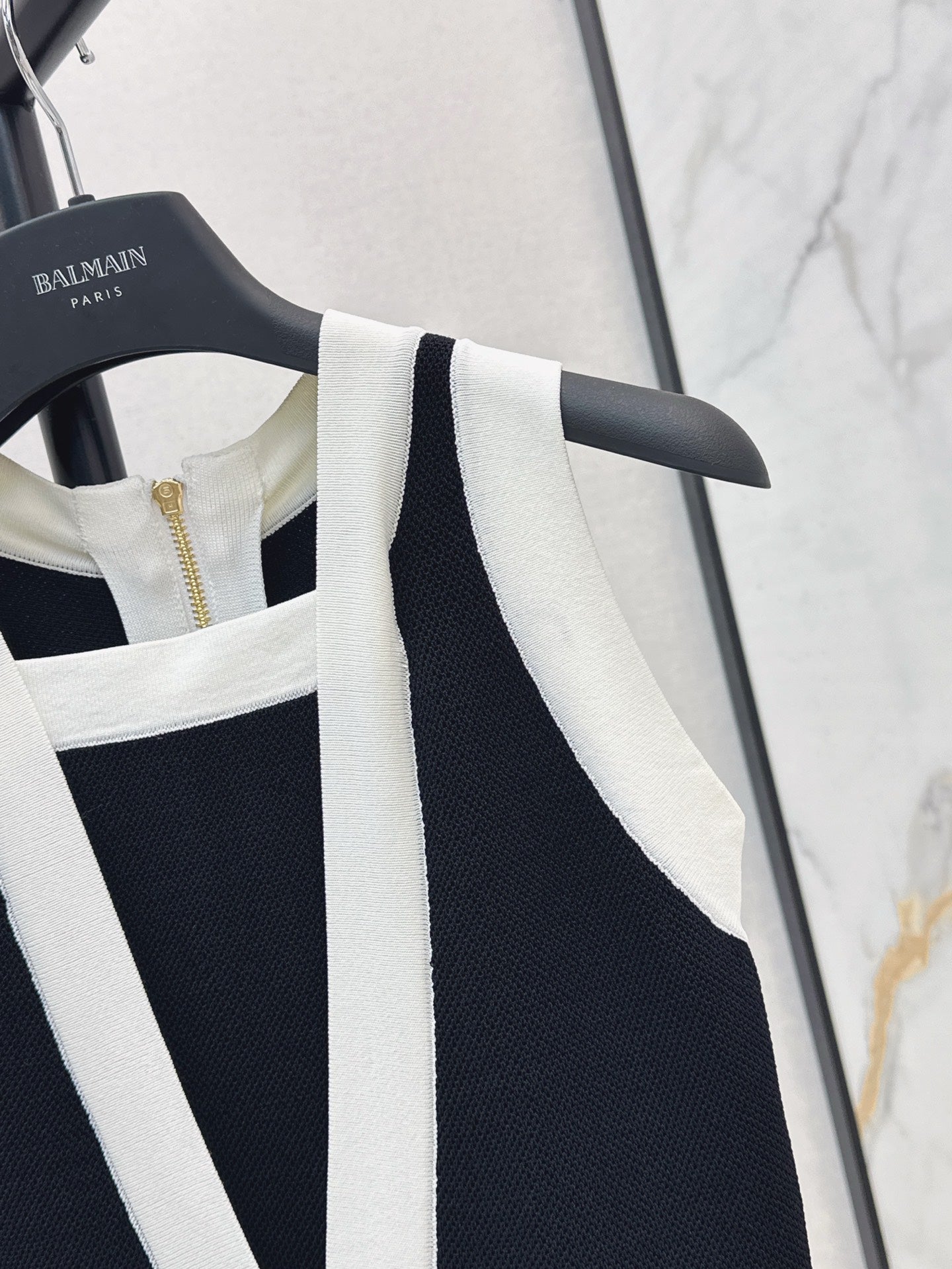 Balm* 25ss two-tone knit minidress