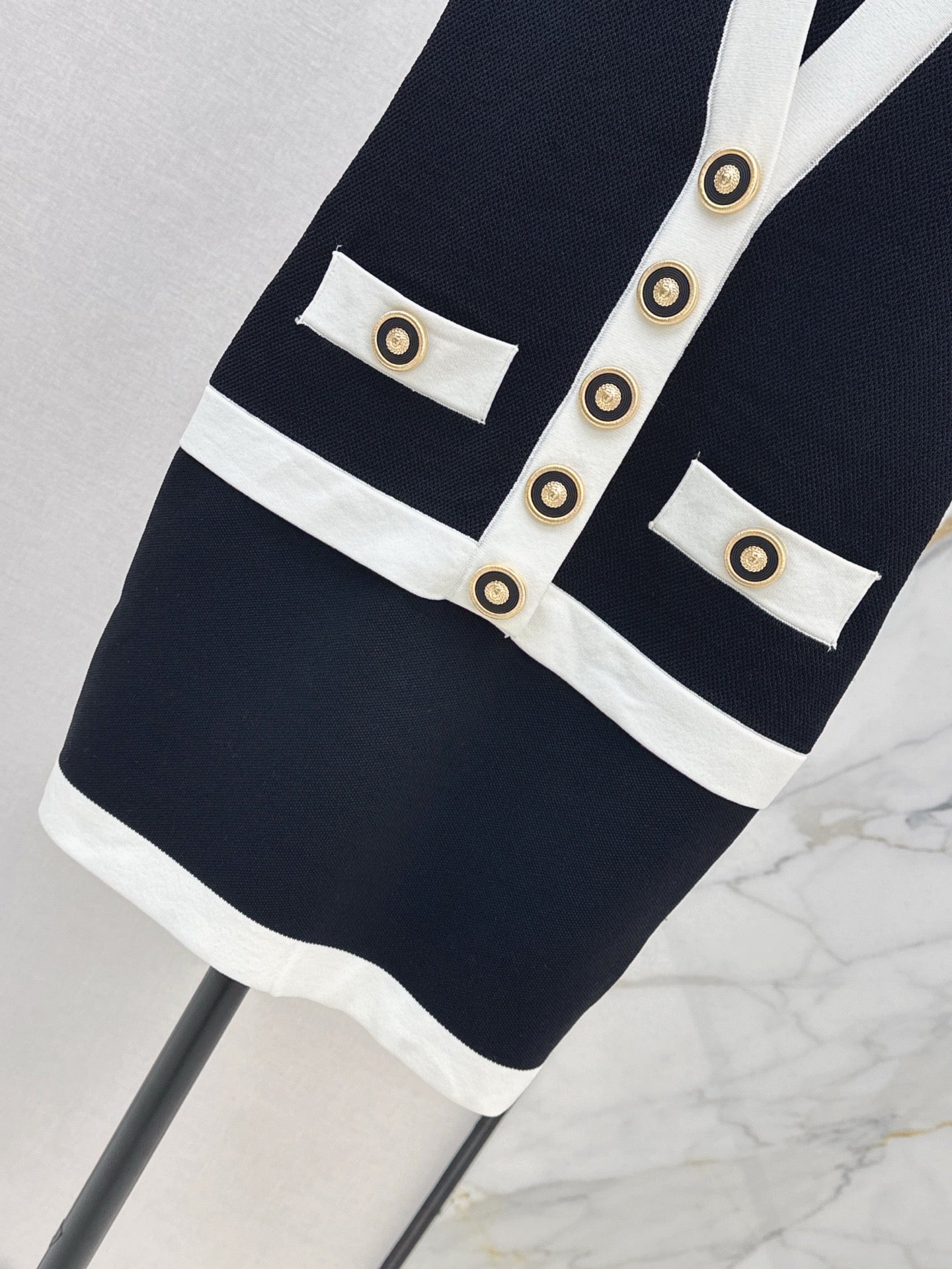 Balm* 25ss two-tone knit minidress