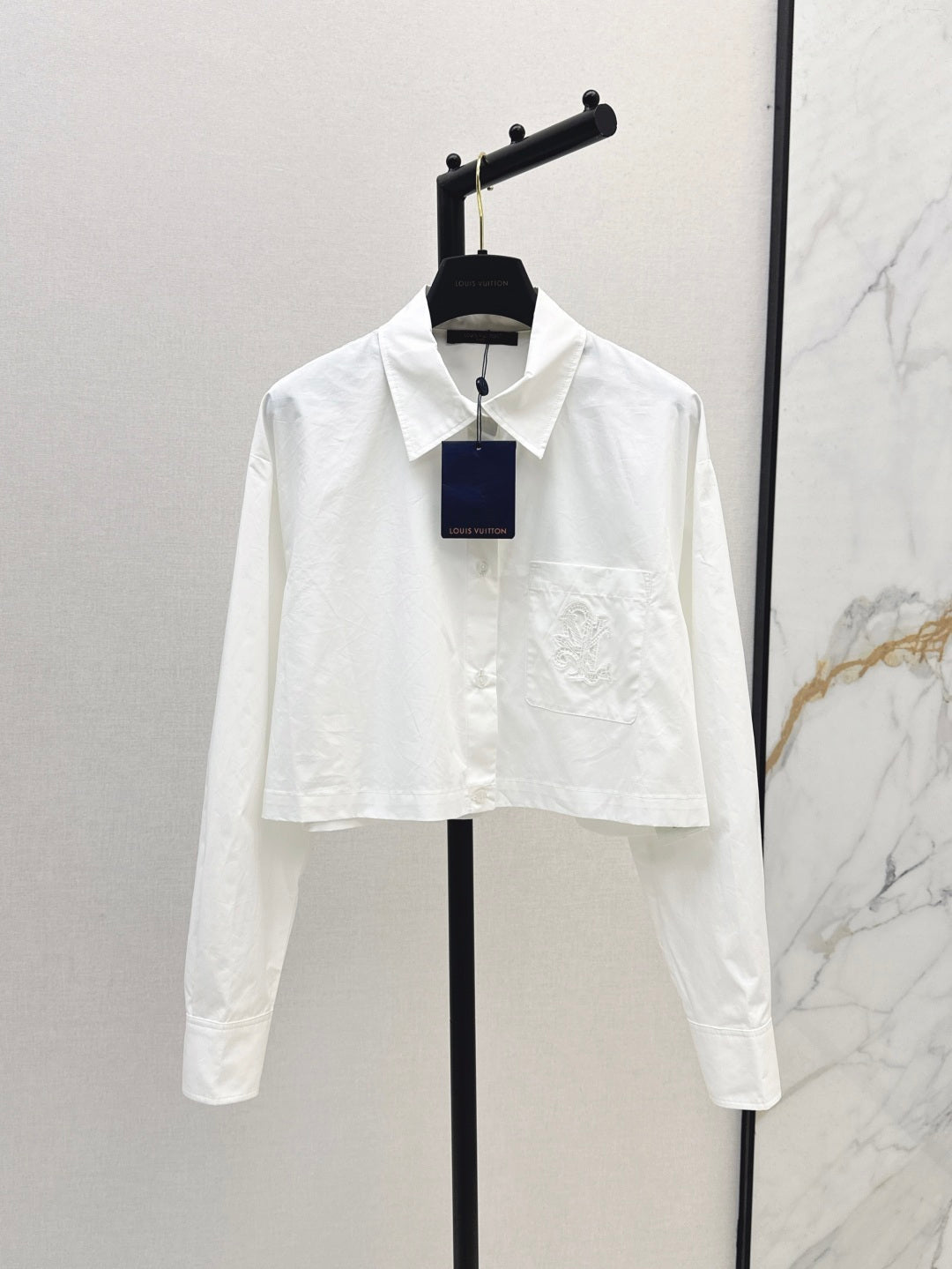 Loui* 25ss embroidered crop shirt