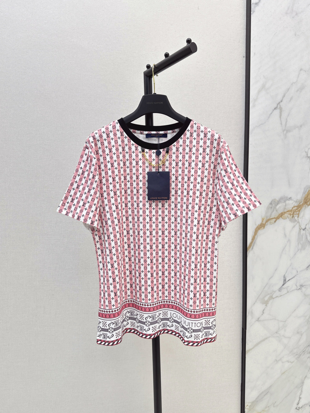 Loui* 25ss scarf print t-shirt