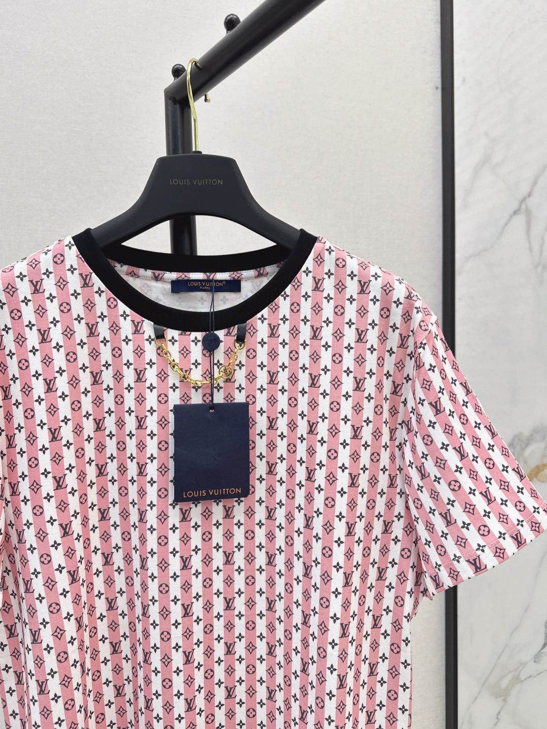 Loui* 25ss scarf print t-shirt