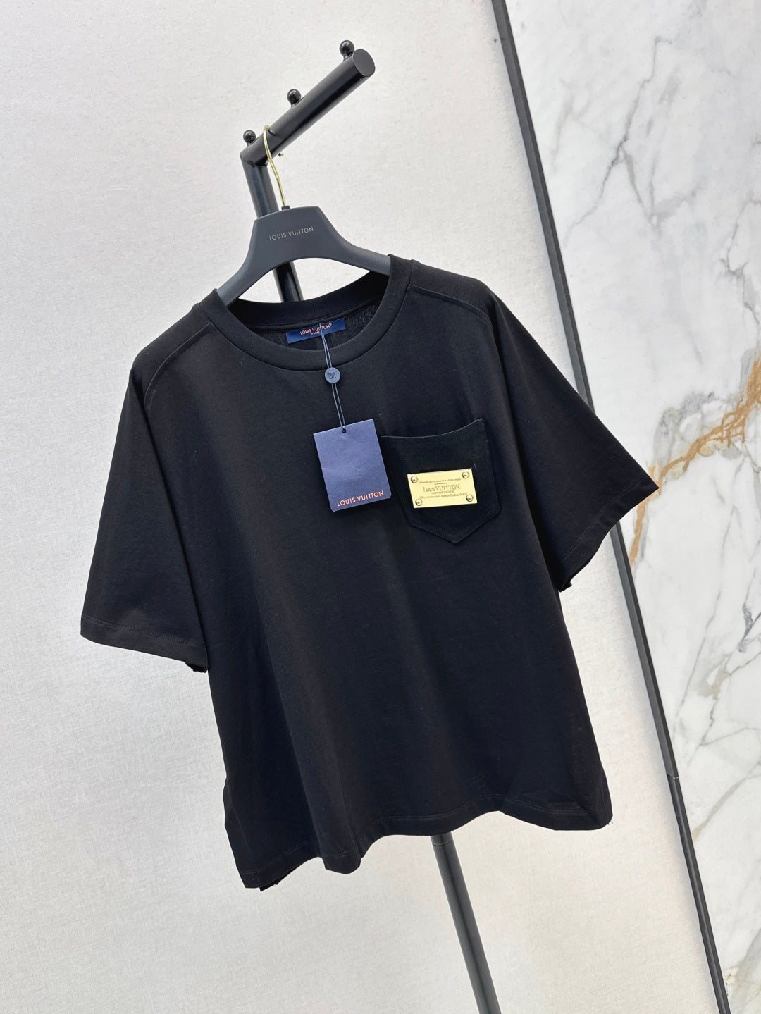 Loui* 25ss signature plaque t-shirt