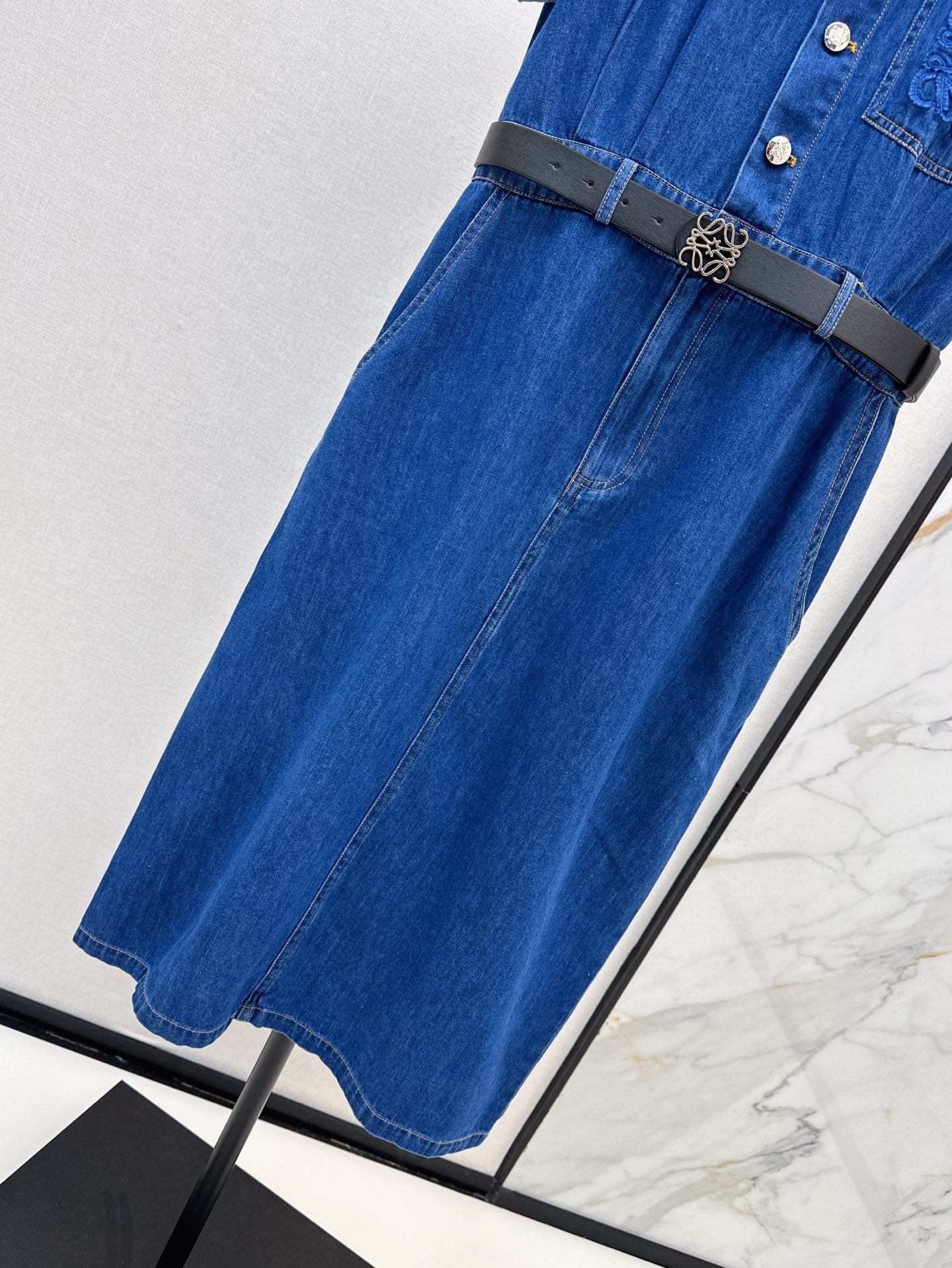 Loe* button belted denim dress