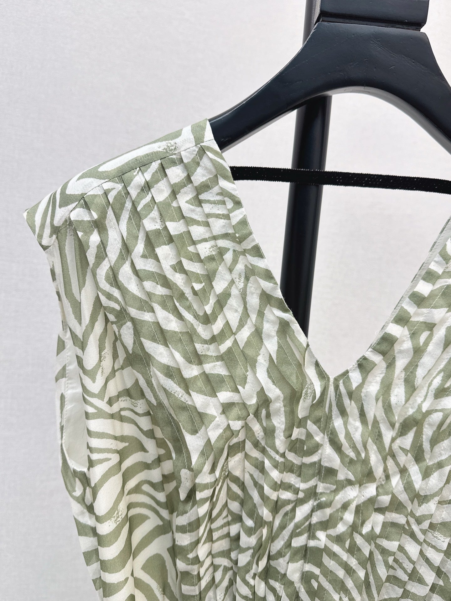 Brune*C V-neck silk long dress