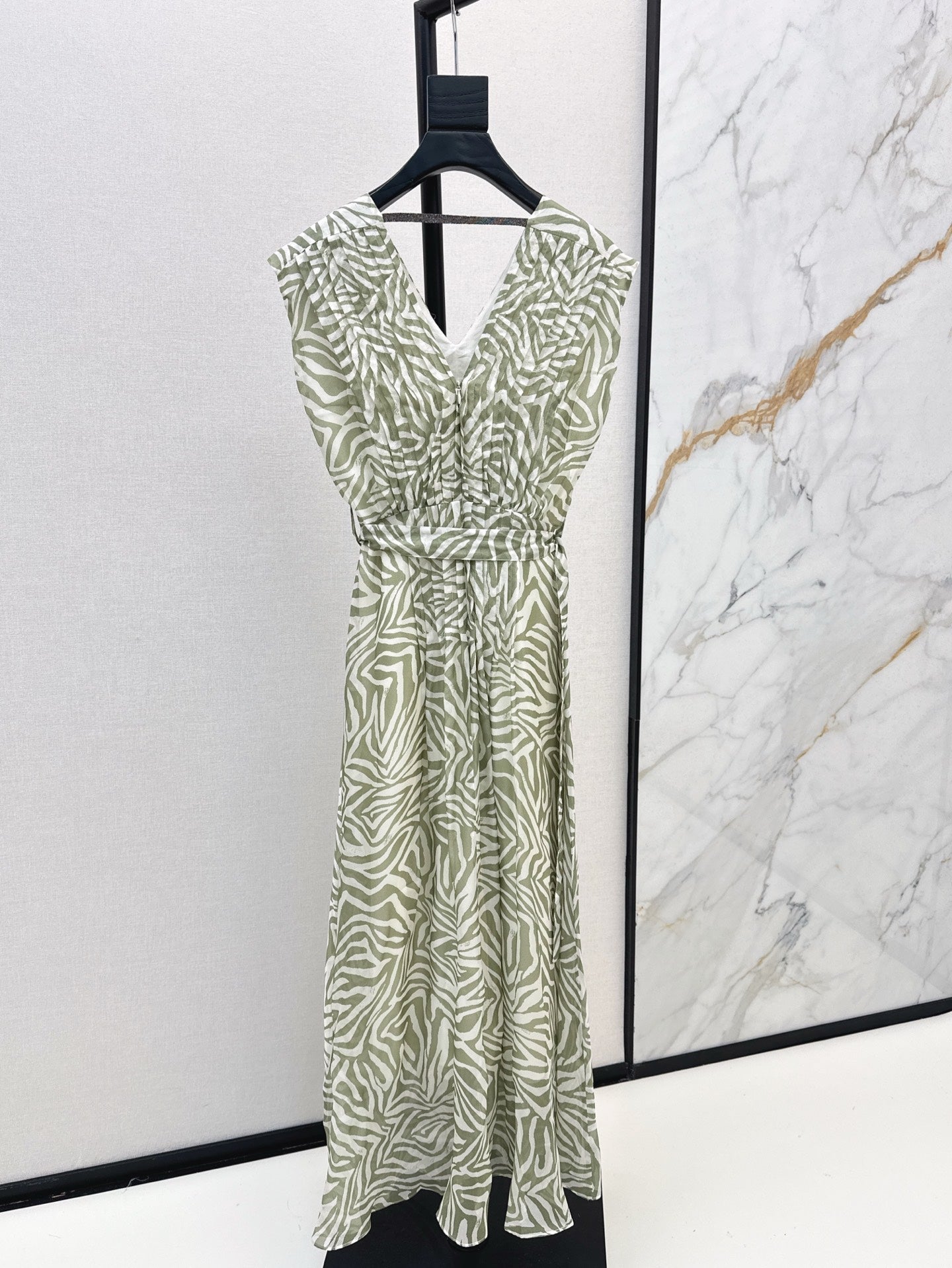 Brune*C V-neck silk long dress