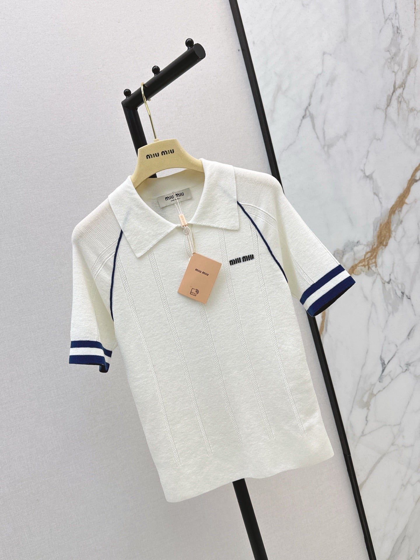 M*u 25ss knit polo shirt