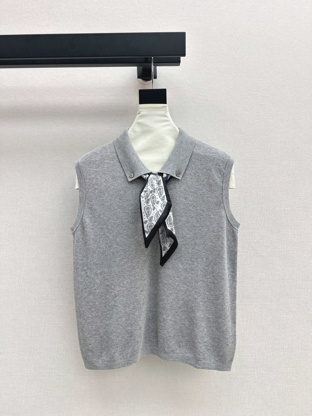 D*r scarves knit vest