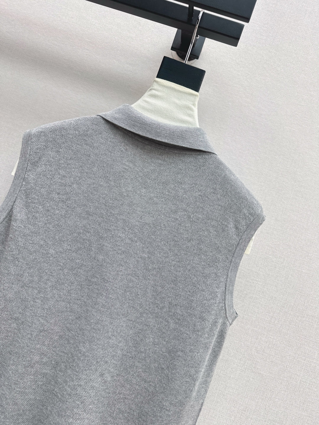 D*r scarves knit vest