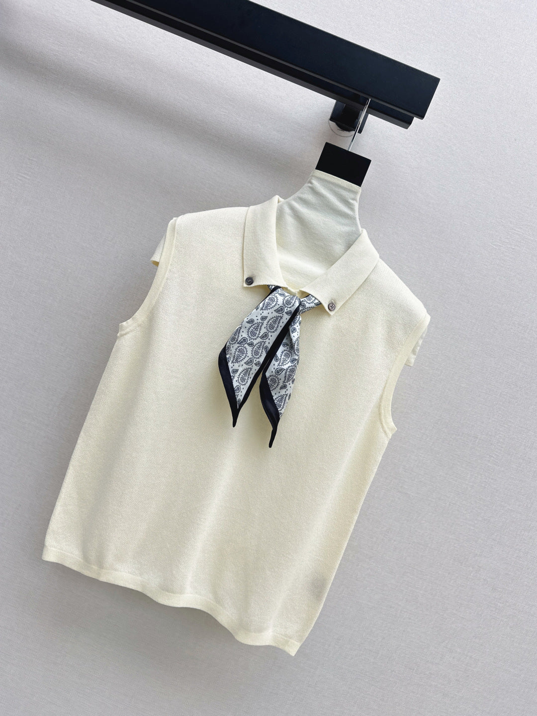 D*r scarves knit vest