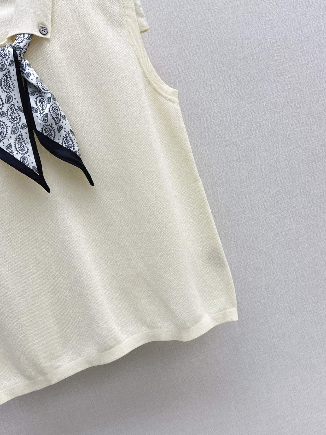 D*r scarves knit vest