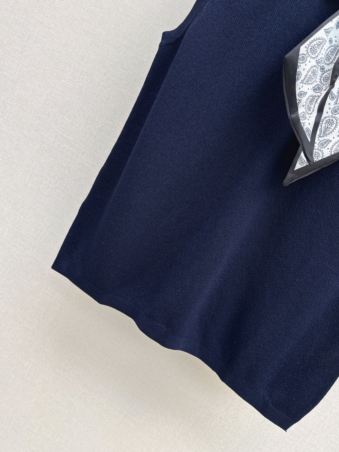 D*r scarves knit vest