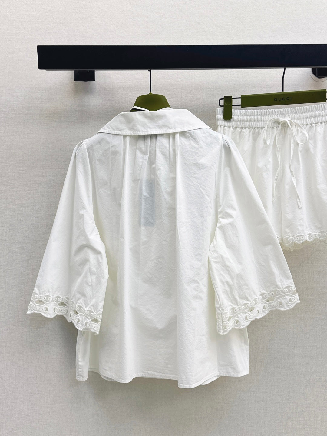 Gu* Lace trim shirt and shorts set