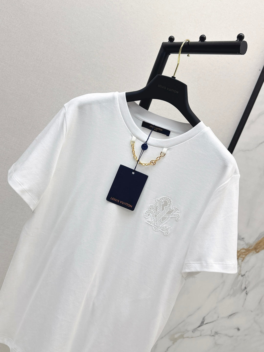 Loui* 25ss embroidered cotton t-shirt