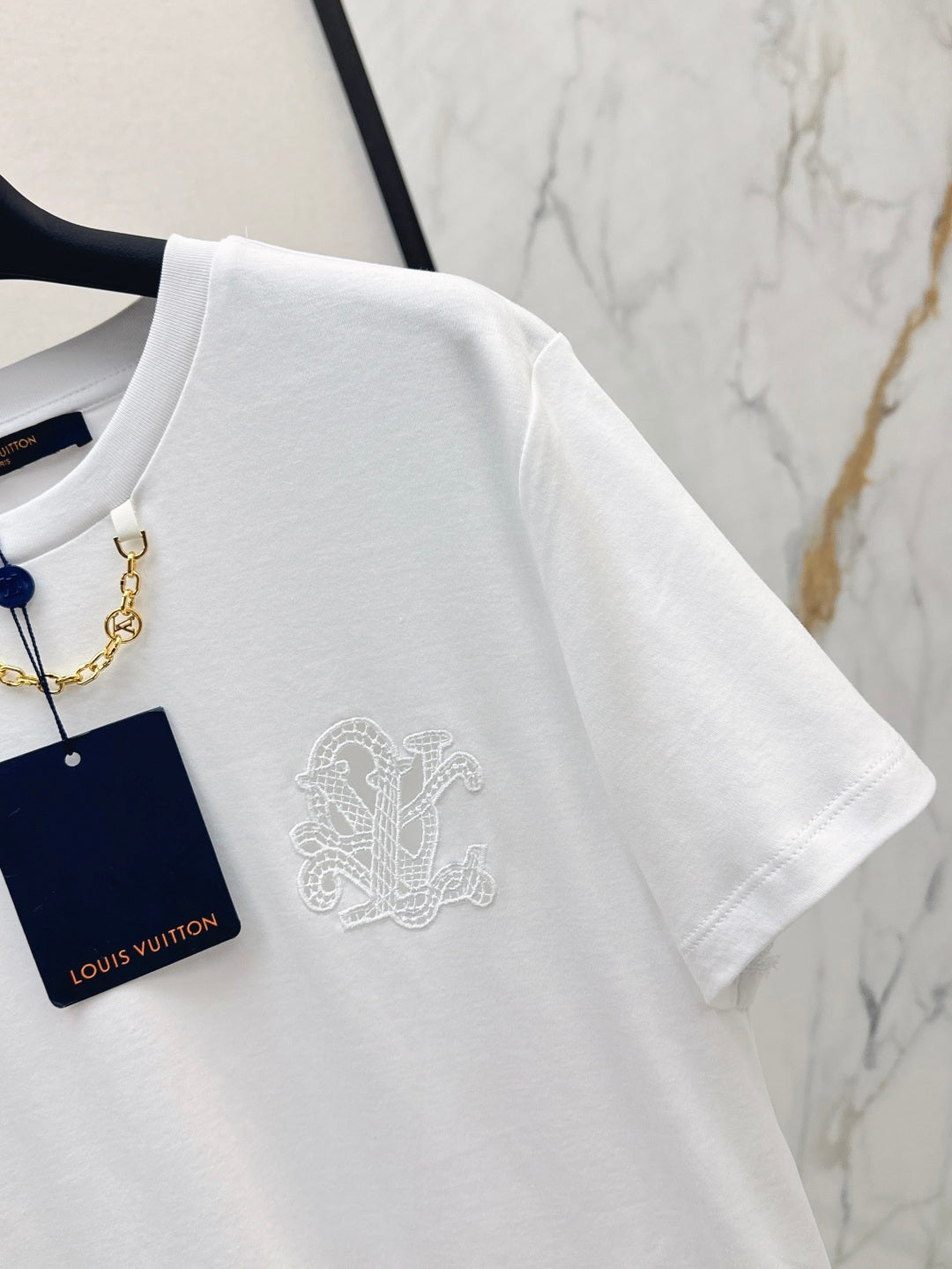 Loui* 25ss embroidered cotton t-shirt
