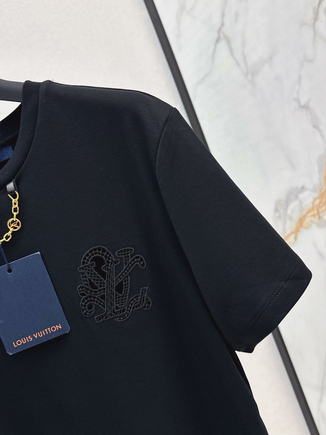 Loui* 25ss embroidered cotton t-shirt