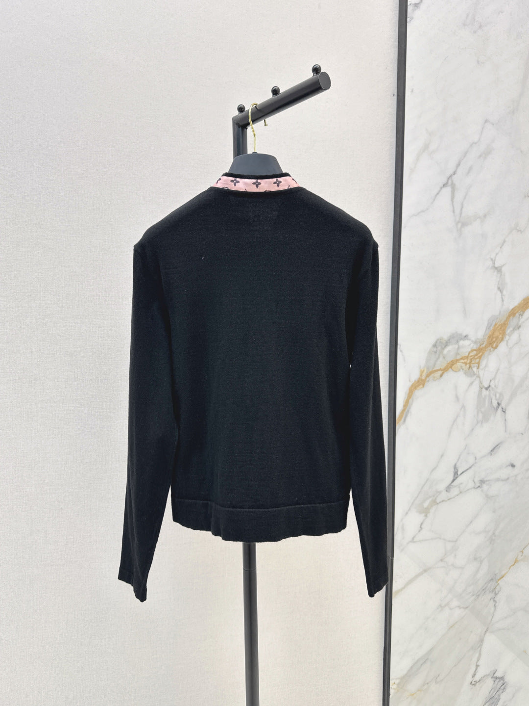 Loui* monogram front cardigan