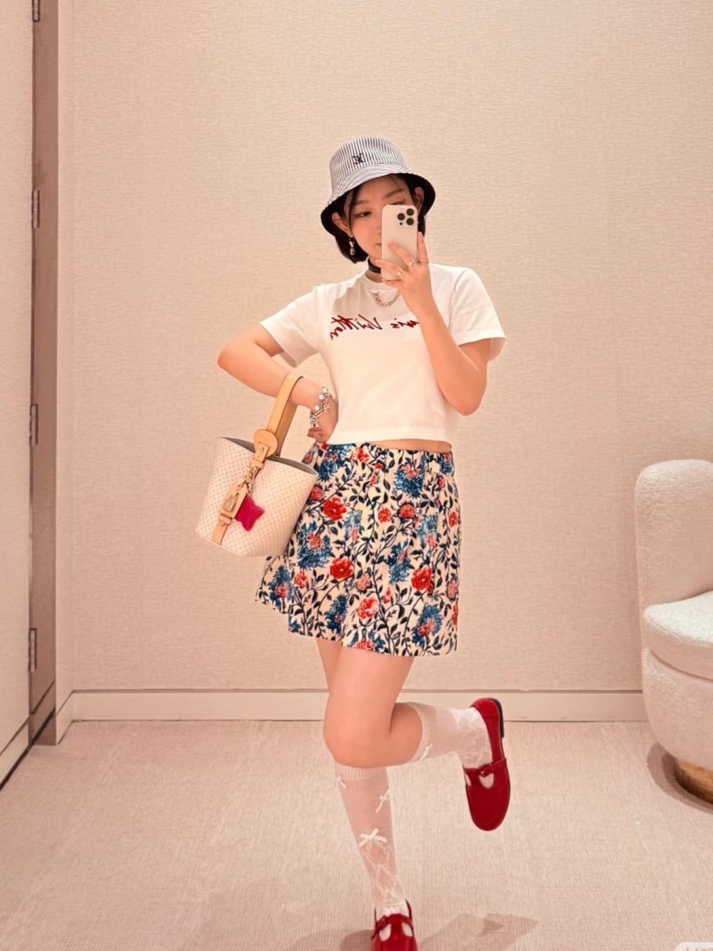 Loui* floral vine shorts