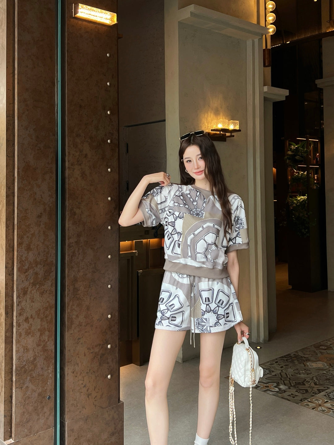 Bur* printed pullover and shorts set