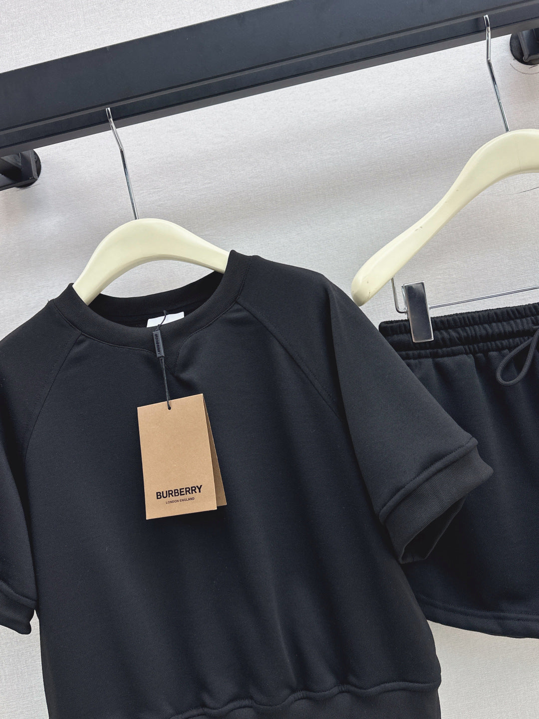 Bur*  pullover and shorts set