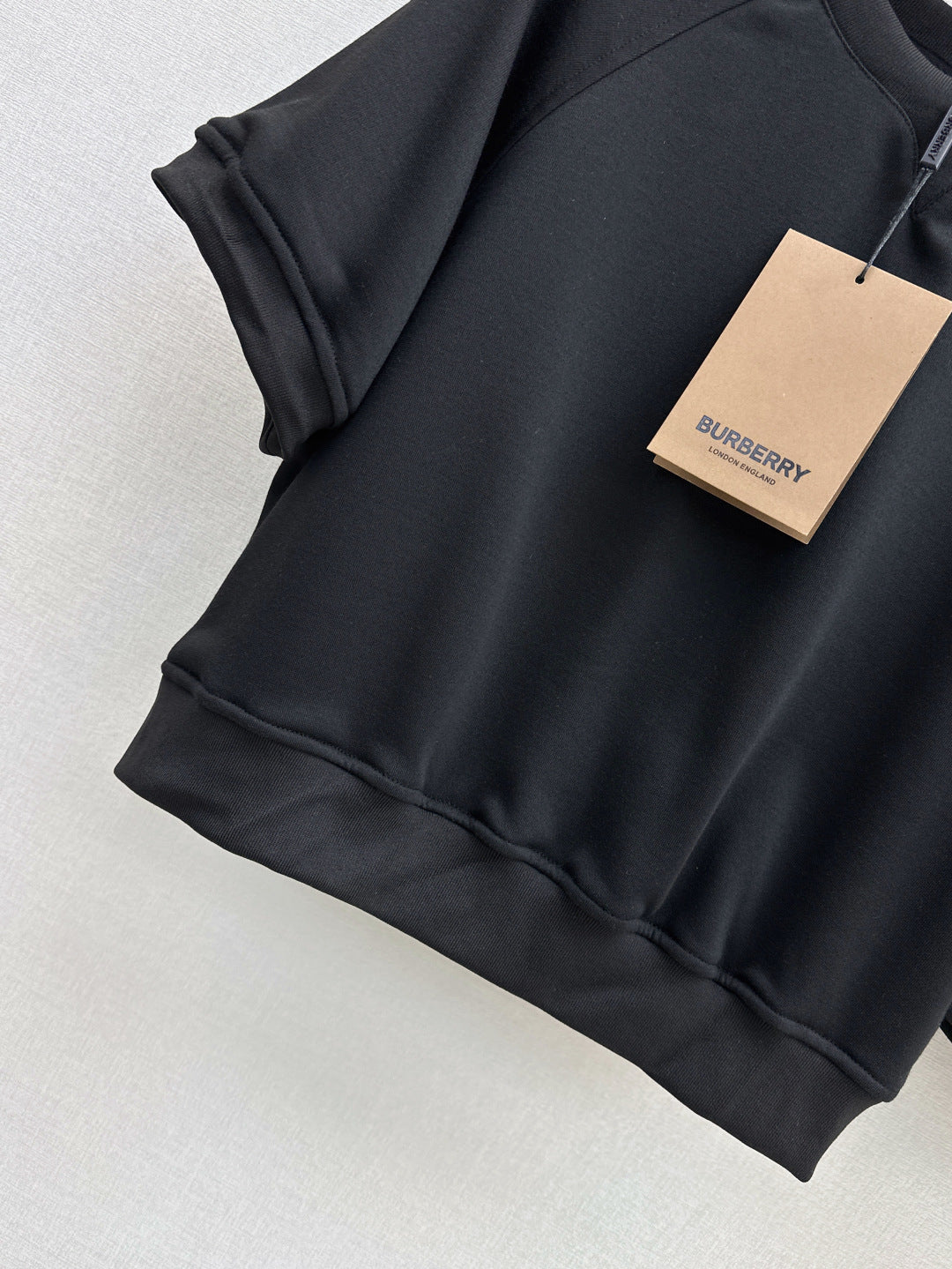 Bur*  pullover and shorts set