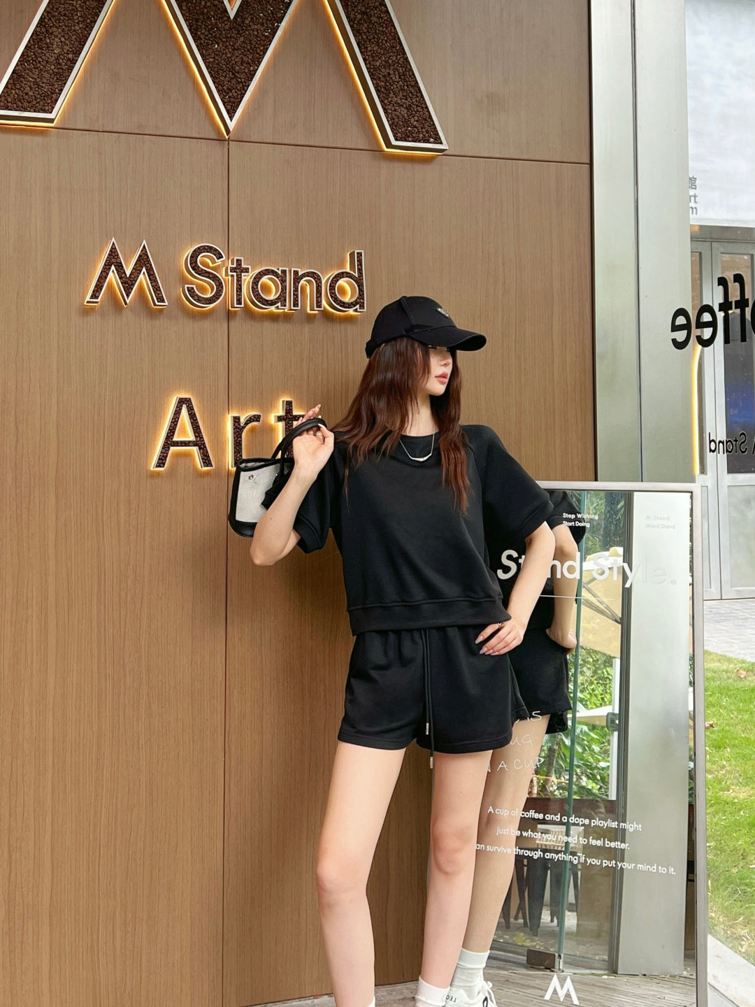 Bur*  pullover and shorts set