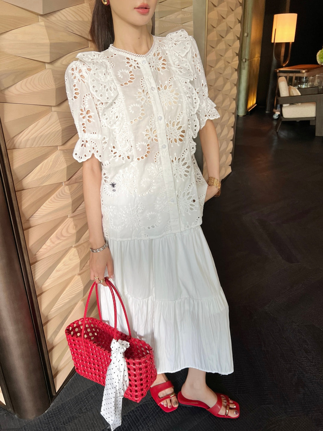 D*r new hollow embroidered shirt