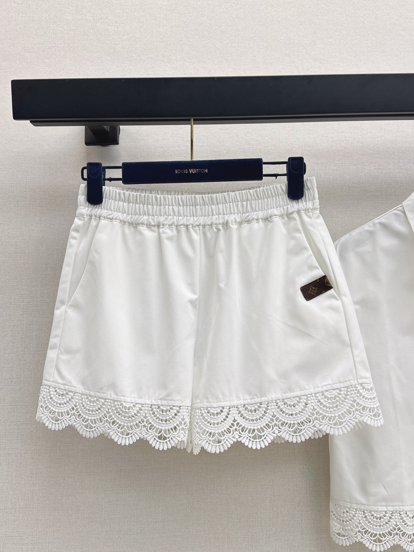 Loui* new lace trim shirt and shorts set
