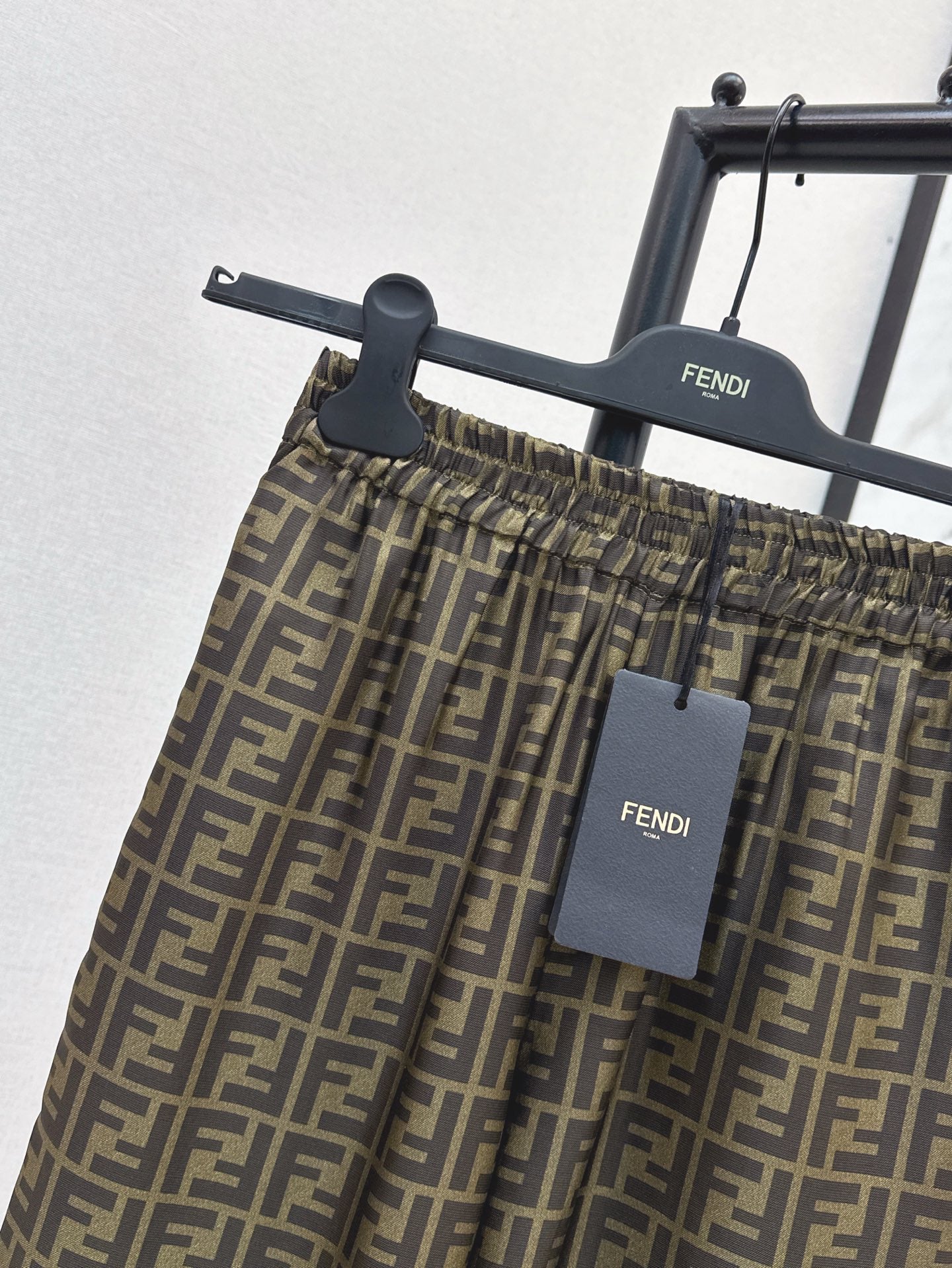 Fd* 25ss FF printed silk pants