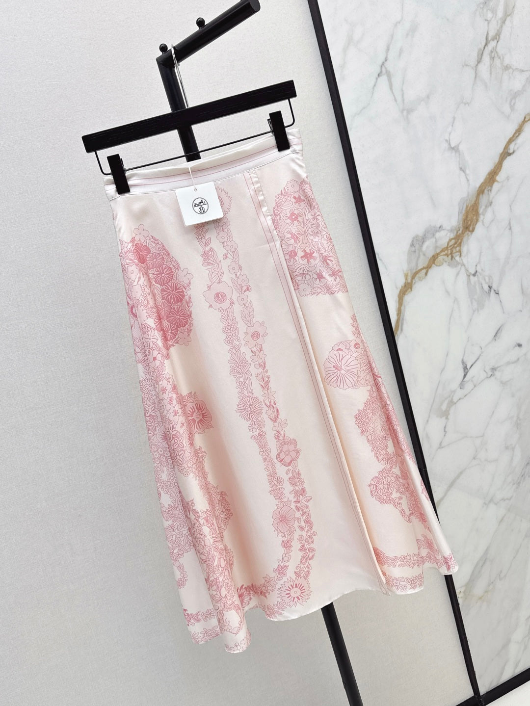 Herm* 25ss silk twill long skirt