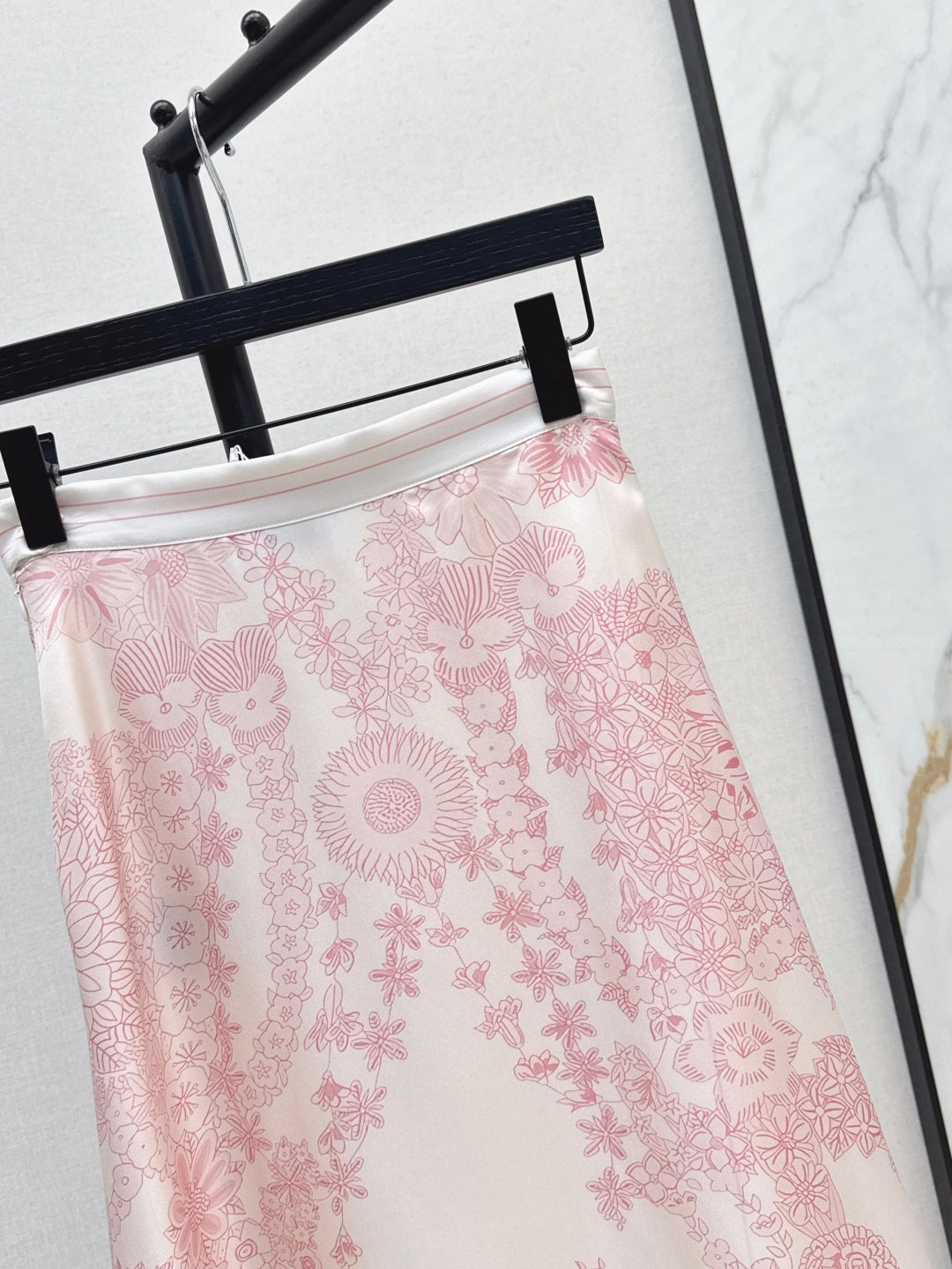 Herm* 25ss silk twill long skirt