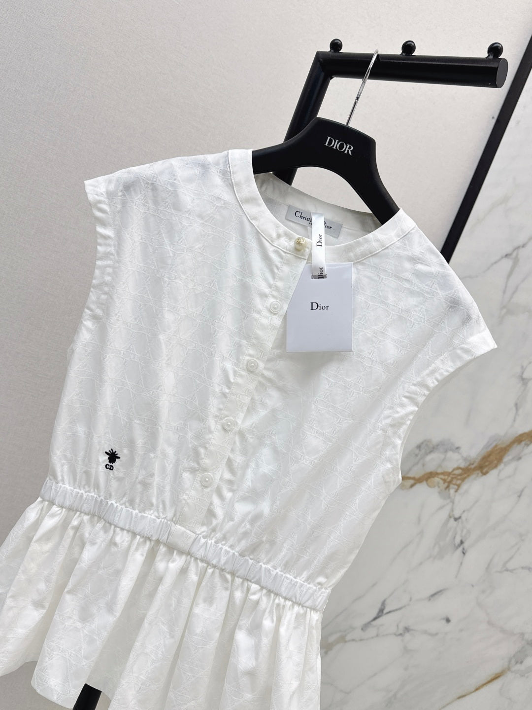 D*r 25ss Ruffled sleeveless shirt