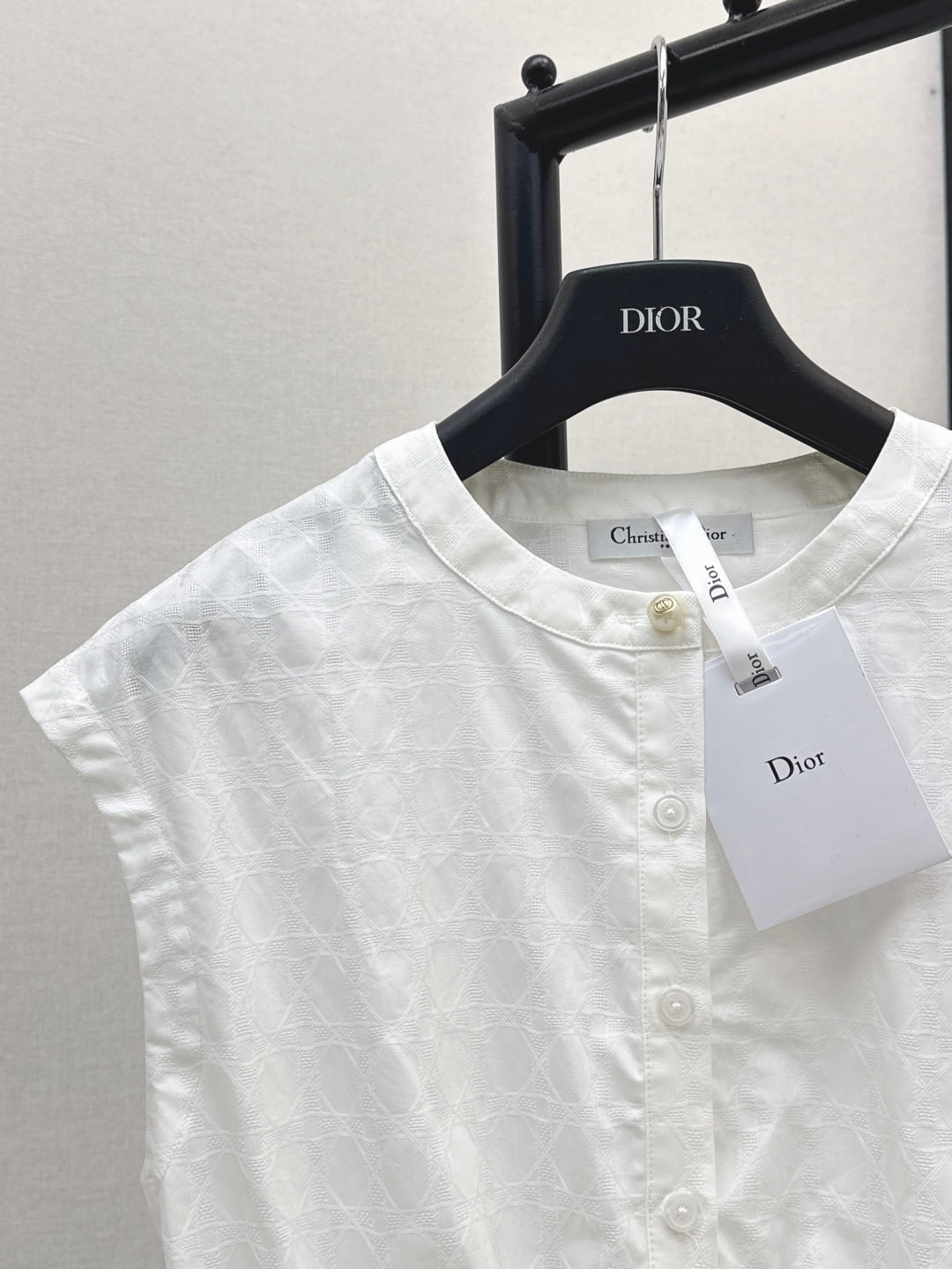 D*r 25ss Ruffled sleeveless shirt