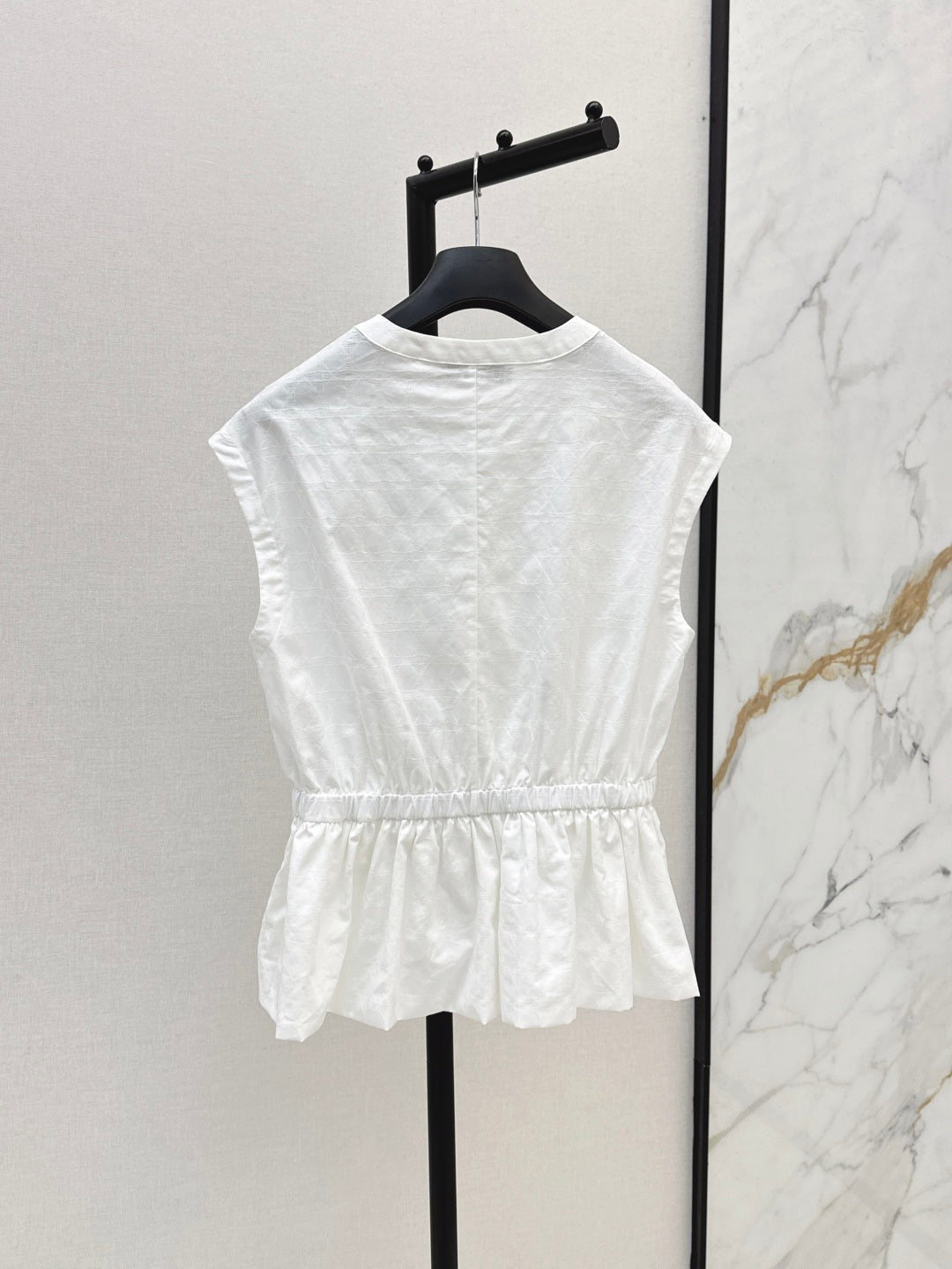 D*r 25ss Ruffled sleeveless shirt