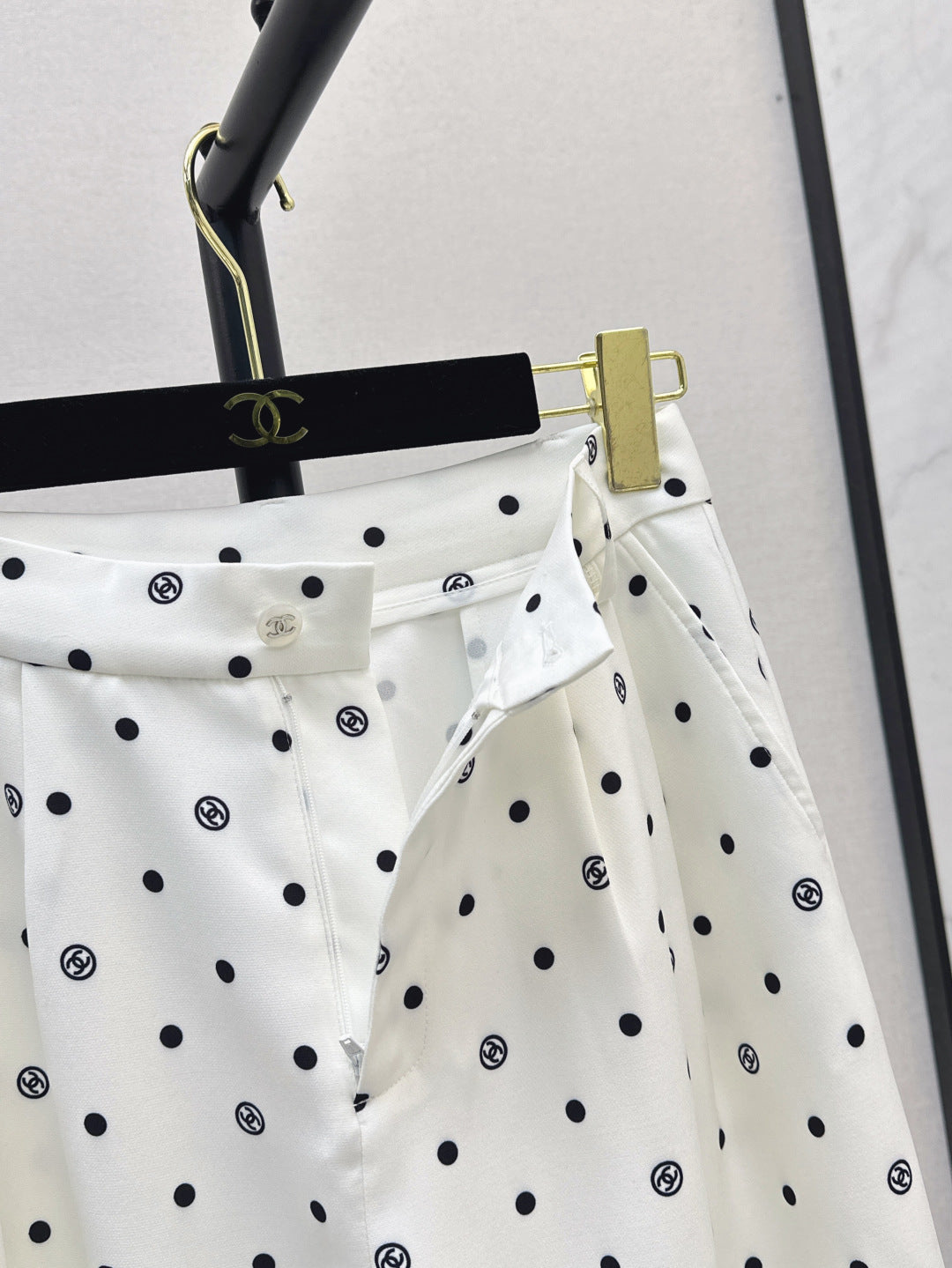 C*nel 25ss logo printed pants