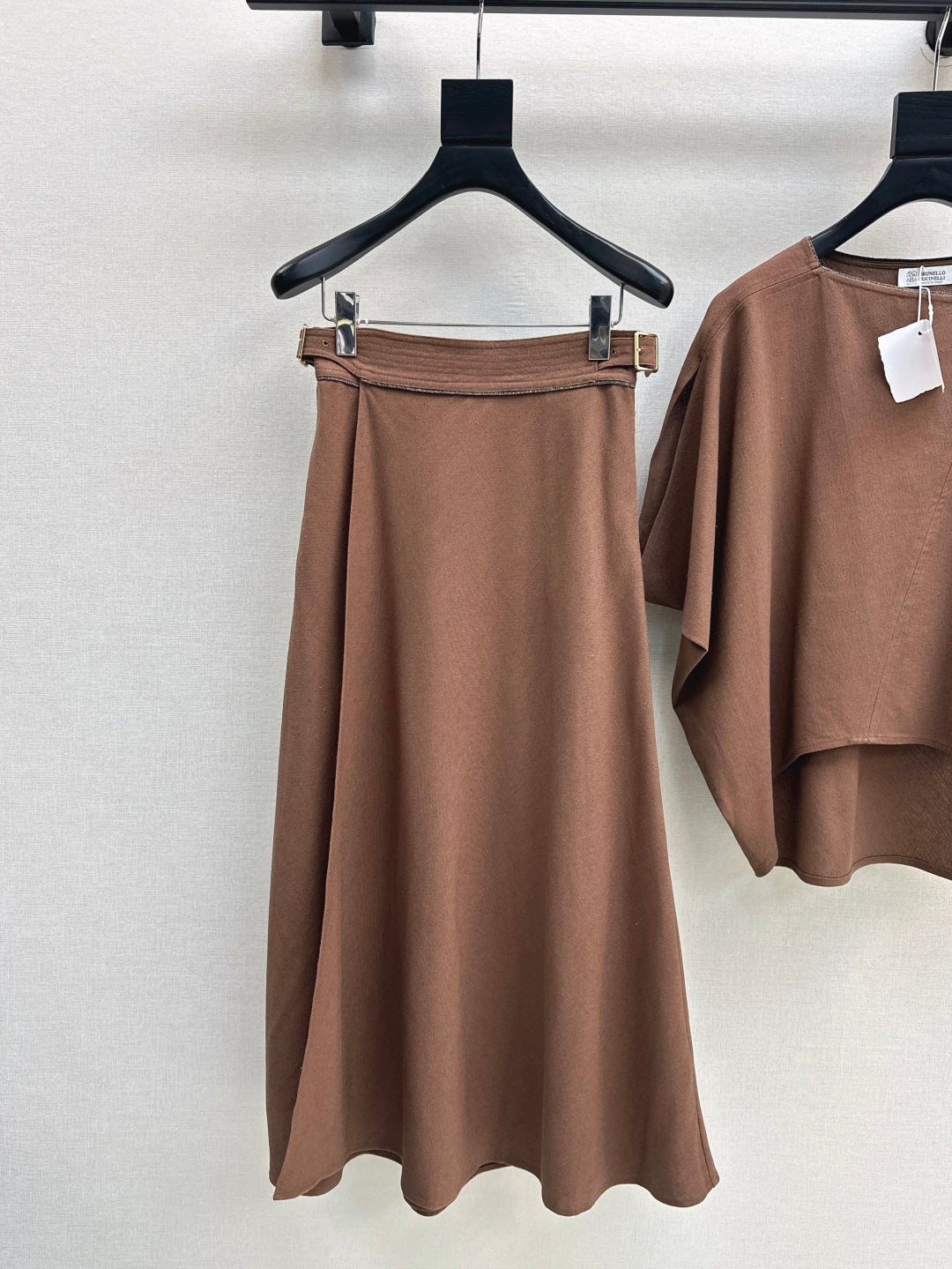 Brune*C 25ss Asymmetric linen suit