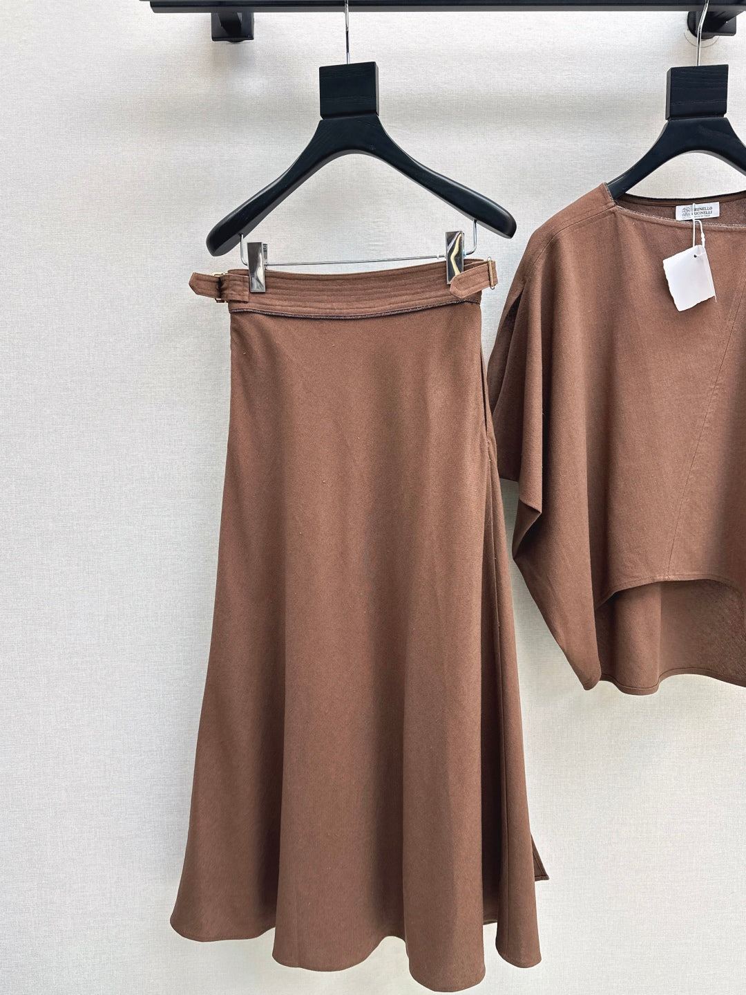 Brune*C 25ss Asymmetric linen suit