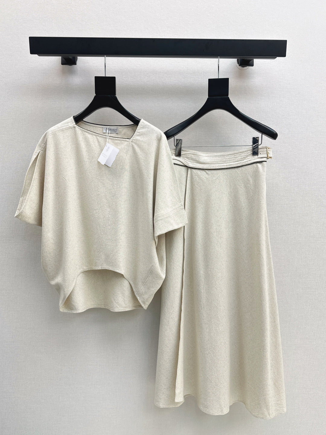 Brune*C 25ss Asymmetric linen suit