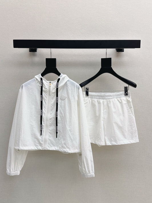Monc* 25ss hooded jacket and shorts set